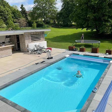 Appartement 5 Personnes Avec Acces Piscine Et Jacuzzi Villers-la-Ville Luaran gambar